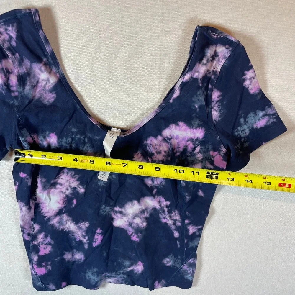 Lululemon‎ Women's Align Short Sleeve V Neck Tie Dye Cropped Top - Size 6